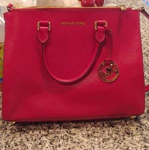 Michael Kor luxurious Red bag